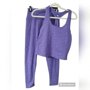 BARRE3 X BEYOND YOGA STUDIO CROPPED TANK and high waisted leggings set